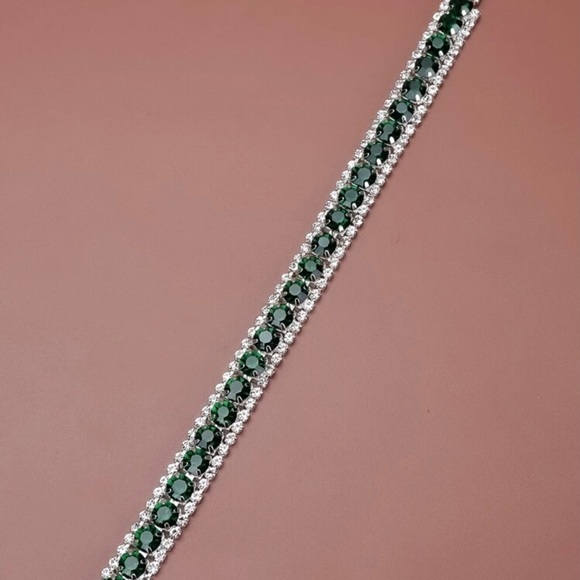 RHINESTONE BRACELET NWOT - Picture 4 of 8